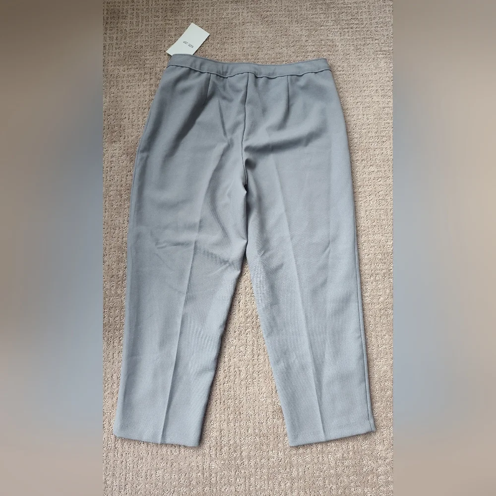 Bend Over Women's Pull On Gray Pants - Picture 2 of 4